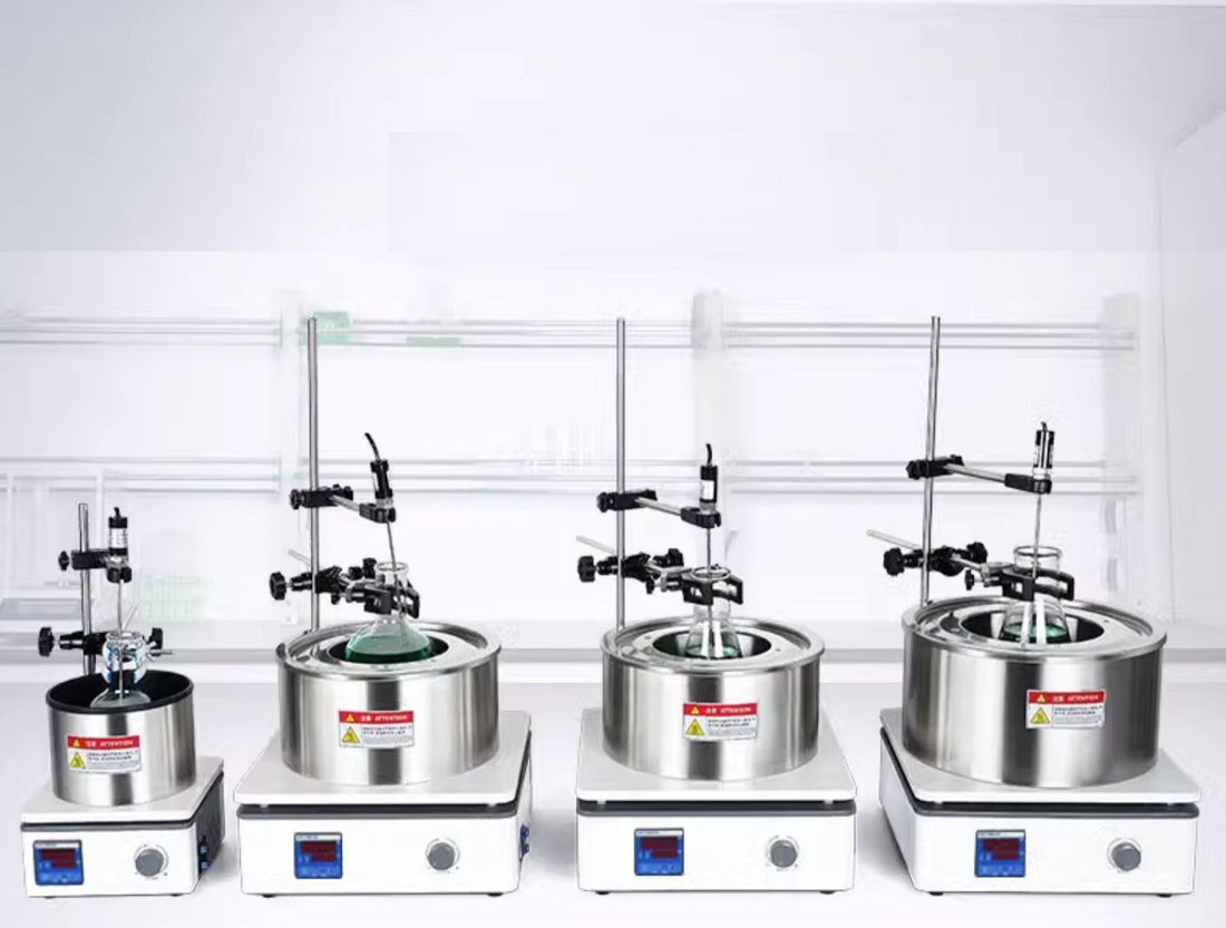 Oil bath with magnetic stirrer